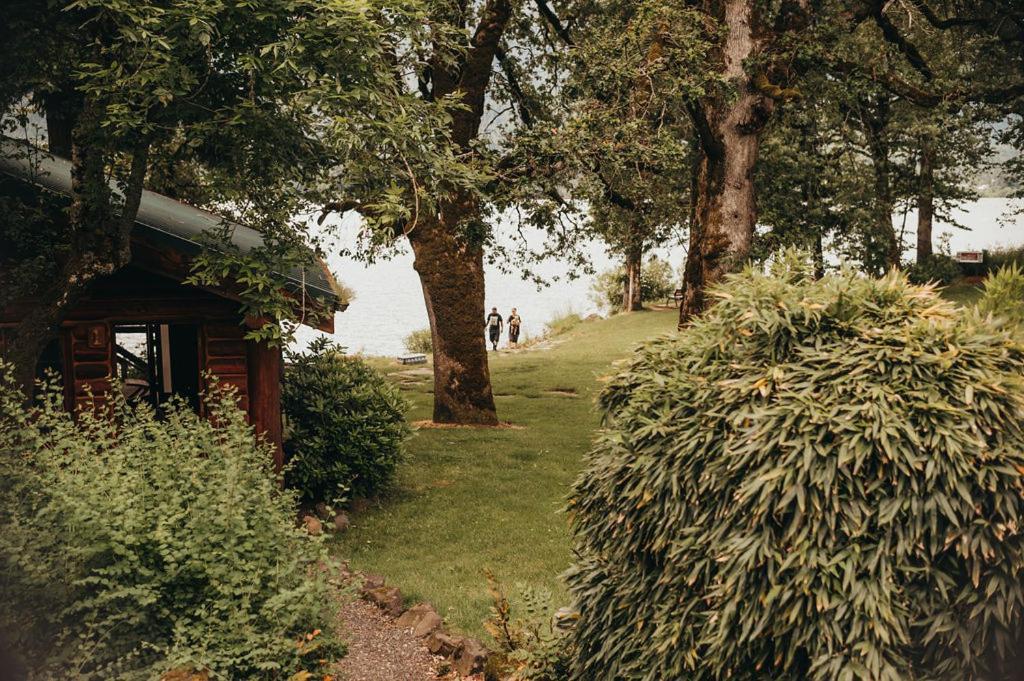 Wilder And Pine Riverside Cabins Stevenson Eksteriør bilde